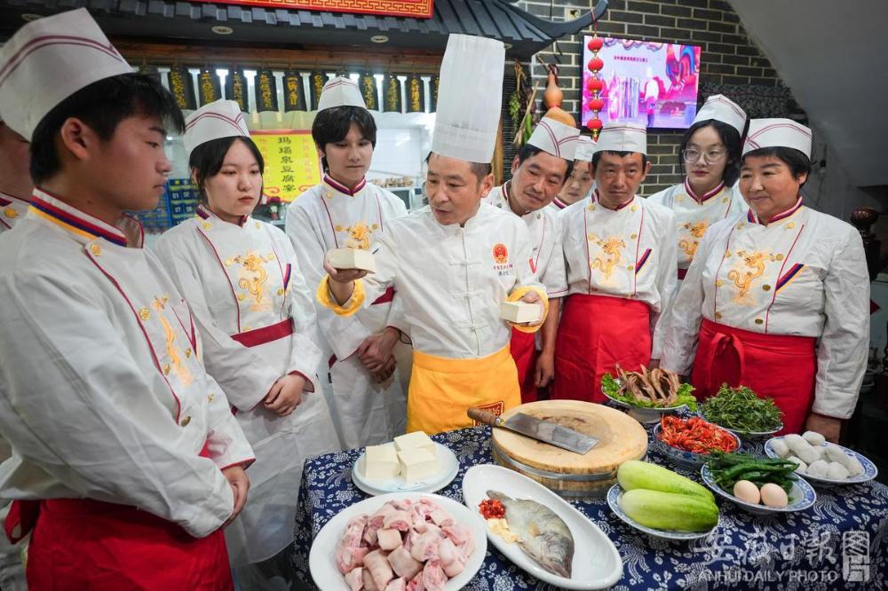 十大彩票平台