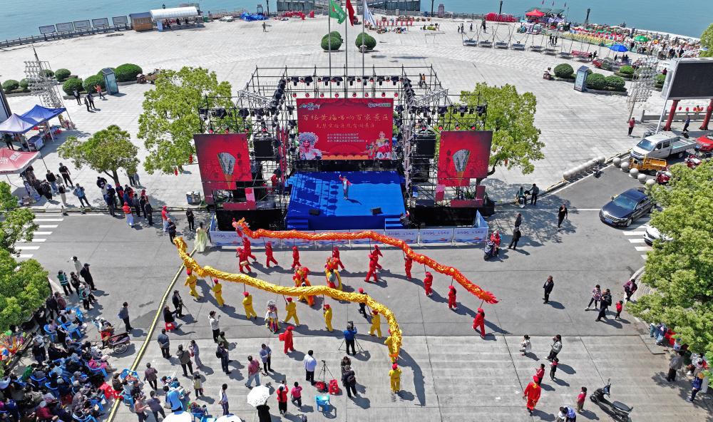 十大彩票平台